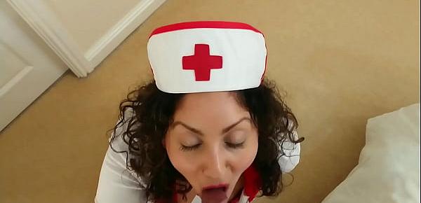  British Nurse collects patient sperm sample but ends up swallowing it deepthroat POV Indian
